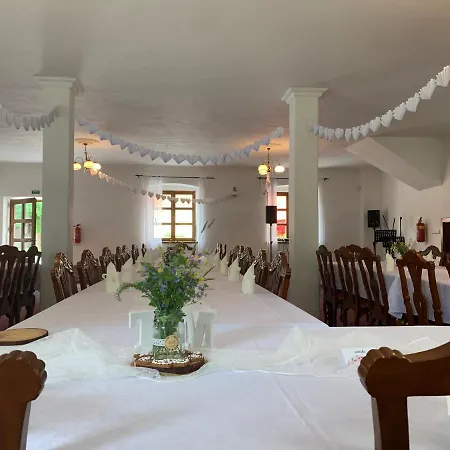 Zamek Jindrichovice Guest house Kolinec