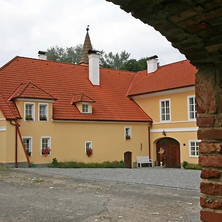 Zamek Jindrichovice Pensionat Kolinec