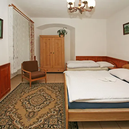 Zamek Jindrichovice 4* Kolinec