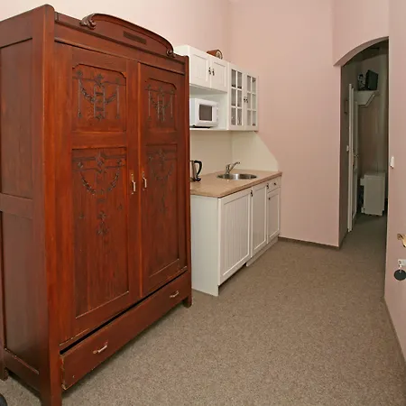 Zamek Jindrichovice 4*