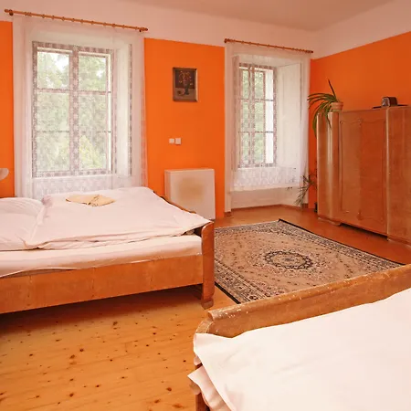 Zamek Jindrichovice Pensionat Kolinec