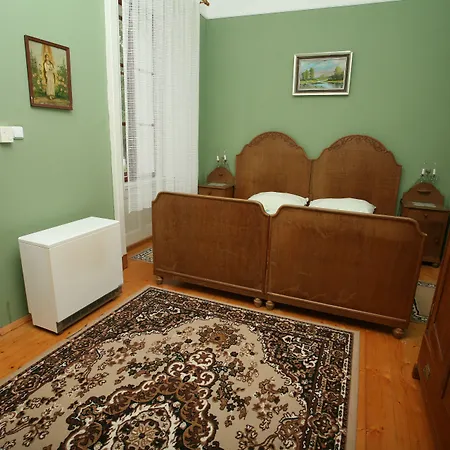 Pensionat Zamek Jindrichovice 4*