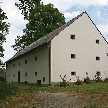 Zamek Jindrichovice Pensionat Kolinec