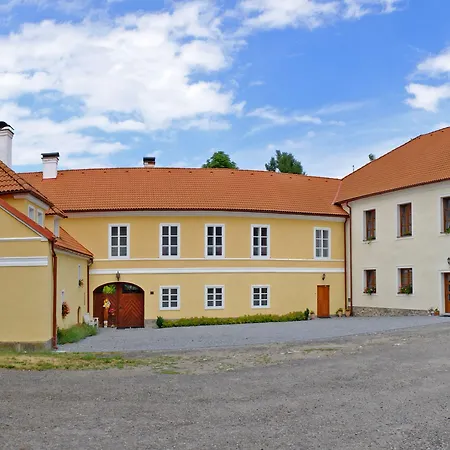 Zámek Jindřichovice Penzion Kolinec