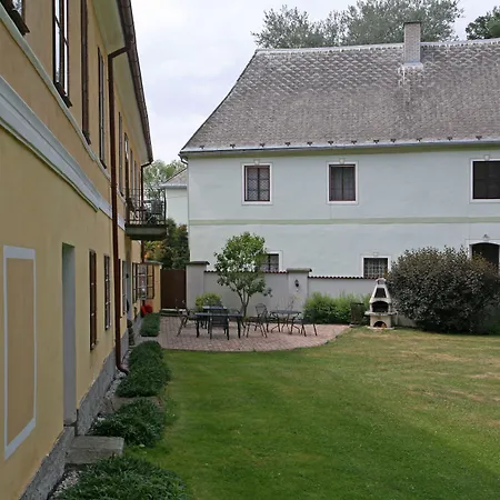 Pensionat Zamek Jindrichovice