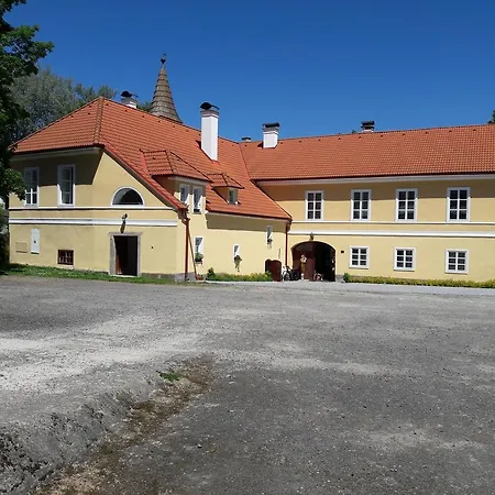 Zamek Jindrichovice Gasthuis Kolinec