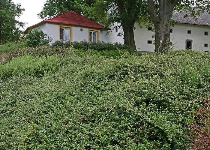 Zámek Jindřichovice Kolinec